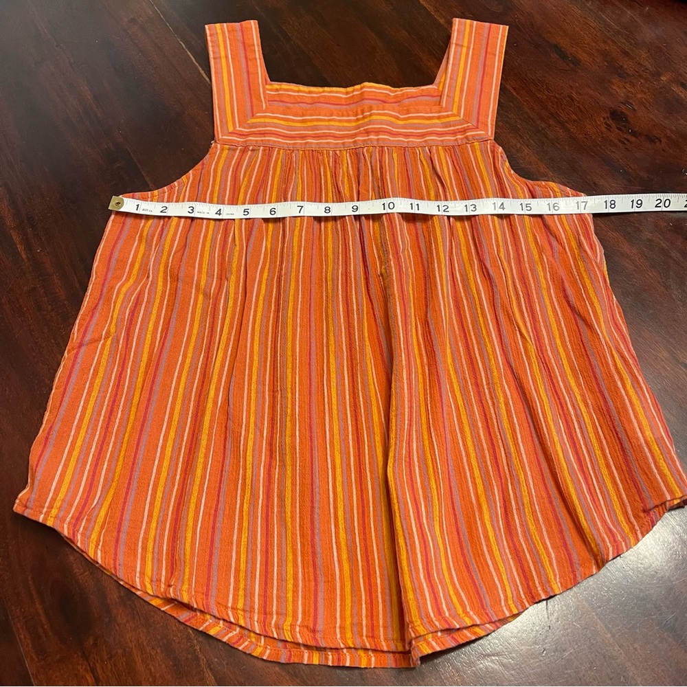 Universal Thread gauze top Size L